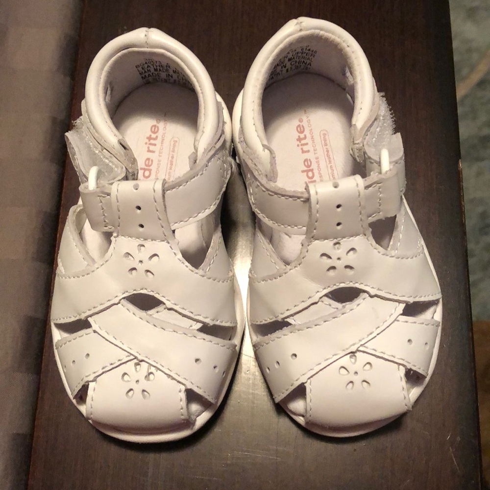 Stride Rite size 3M white sandal BRAND NEW